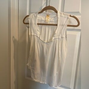 Unique neckline/ back/ bottom Sleeveless Top